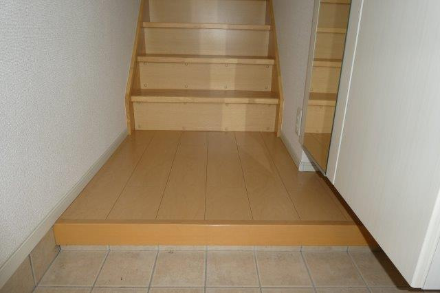 フォーラル真の玄関