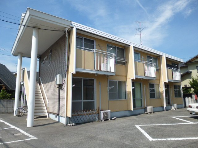 倉敷市川入のアパートの外観