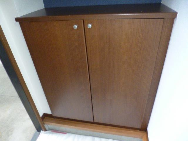 シャーメゾン和Ａの内装|シューズボックス