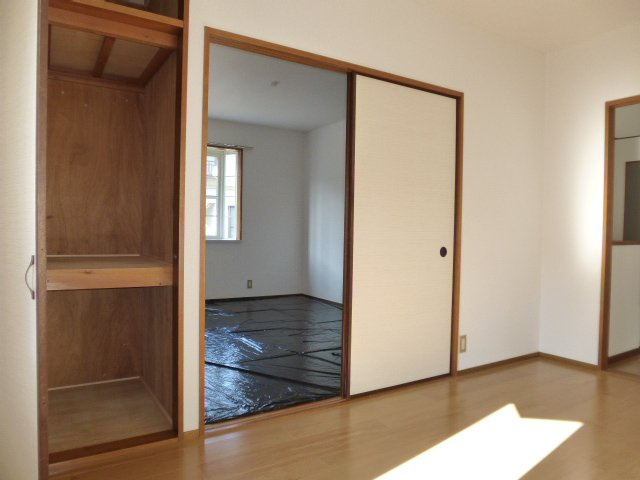 コーポ東町Ａの居間・リビング