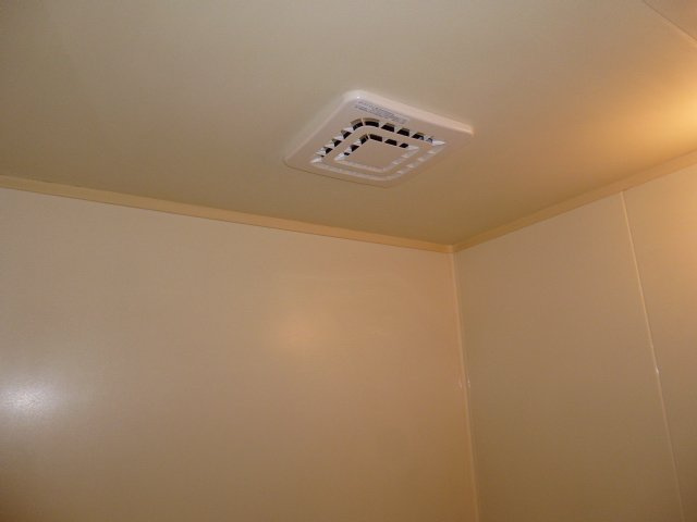 コーポ東町Ａの浴室|浴室換気扇