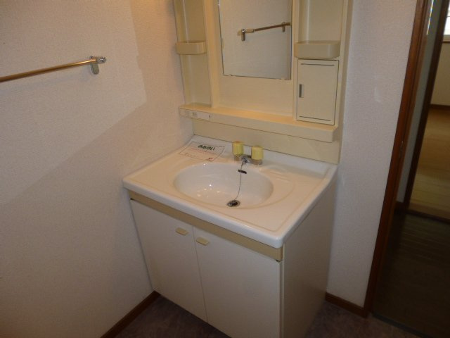 倉敷市東町のアパートの独立洗面台