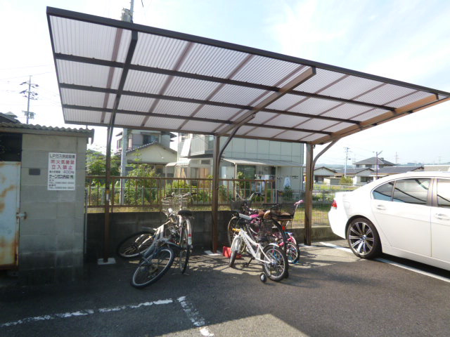 倉敷市西阿知町のアパートのその他共用部分|自転車置き場