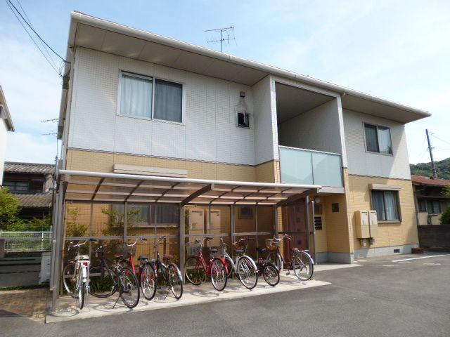 倉敷市笹沖のアパートの外観