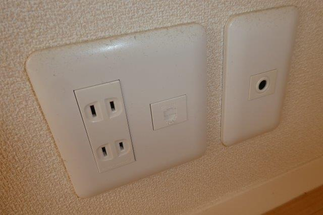 倉敷市宮前のアパートの設備|電話モジュラー