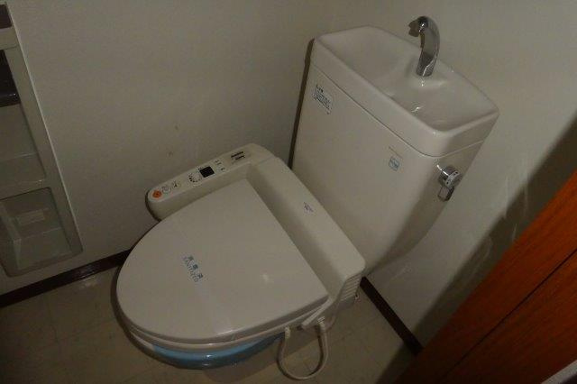 トリニティコートＢのトイレ|ウォシュレット