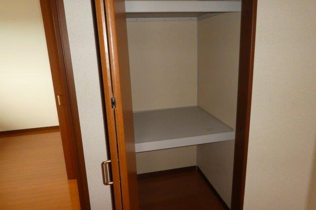 トリニティコートＢの収納|廊下収納