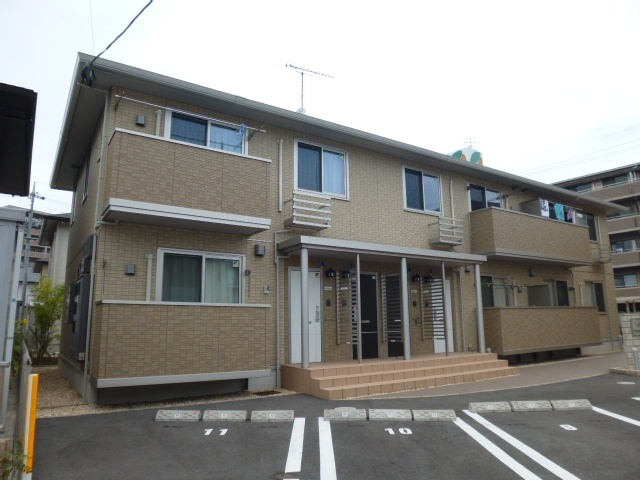 倉敷市新田のアパートの外観