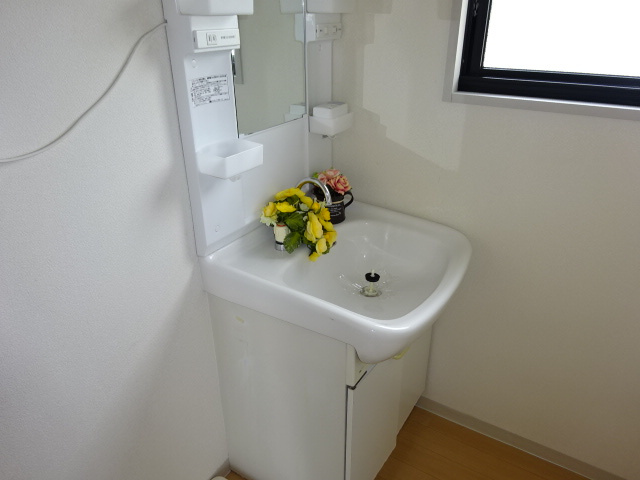 ウイングＡの独立洗面台|シャンプードレッサー