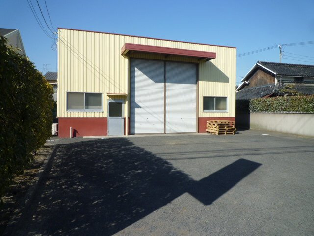 倉敷市沖新町の倉庫の外観