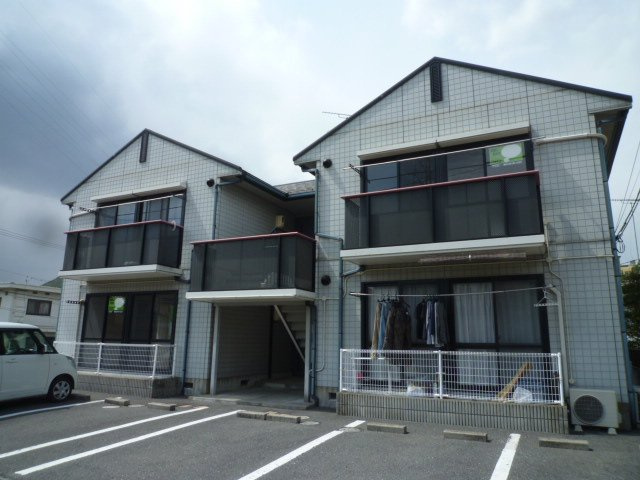 都窪郡早島町若宮のアパートの外観