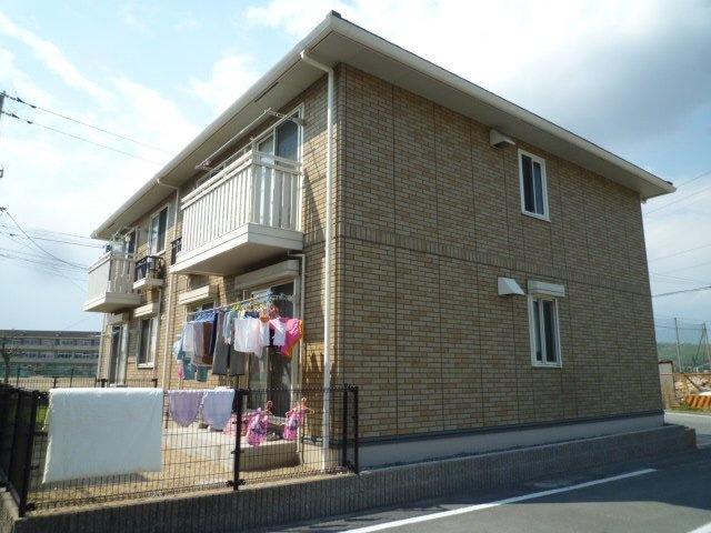 倉敷市福田町古新田のアパートの外観