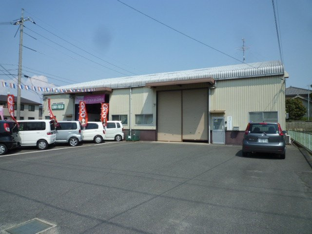 倉敷市吉岡の倉庫の外観