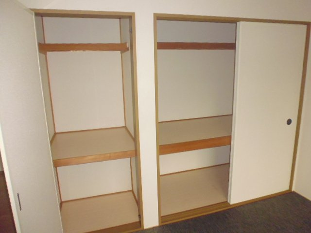 オークス金子Ａの収納
