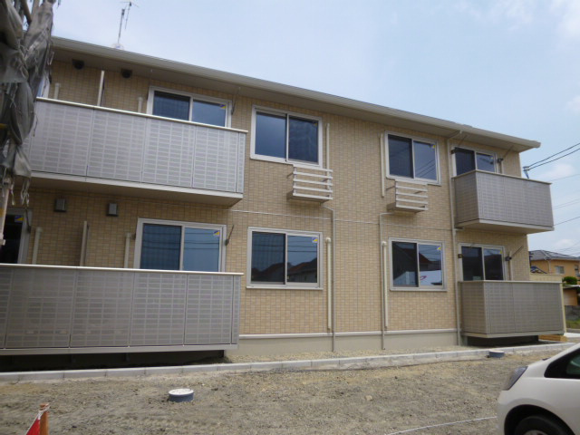 倉敷市連島町鶴新田のアパートの外観