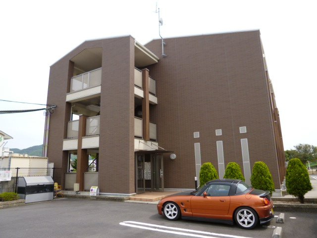 倉敷市東塚５丁目の賃貸マンションの外観