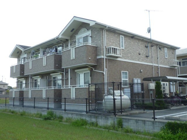 倉敷市福田町古新田のアパートの外観