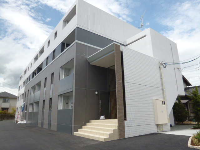 倉敷市中島の賃貸マンションの外観