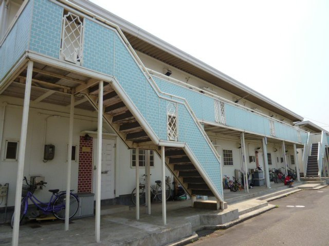 倉敷市福田町古新田のアパートの外観
