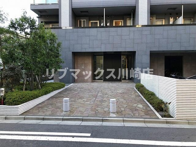【エントランス】グランド・ガーラ川崎 