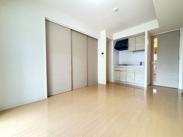 【居間・リビング】ＰＯＲＴＯ　ＰＡＲＴＩＲＥ　ＹＯＫＯＨＡＭＡ