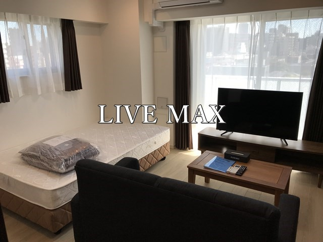 【居間・リビング】クレイシア新宿中落合 