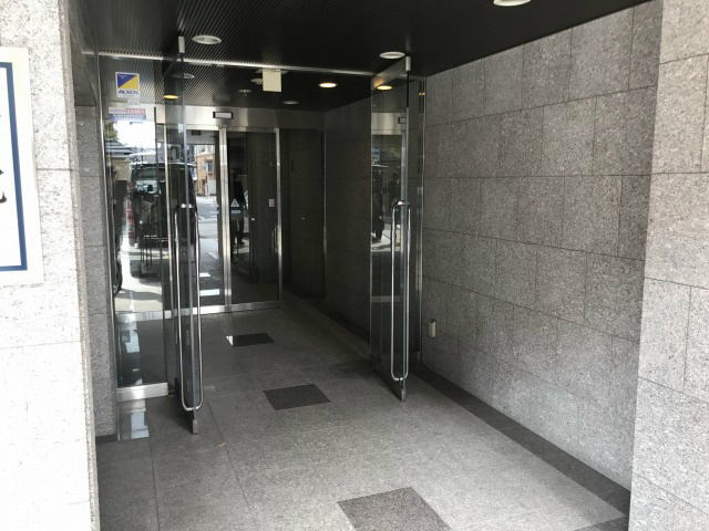 【エントランス】クリスタルグランツ京都御所北