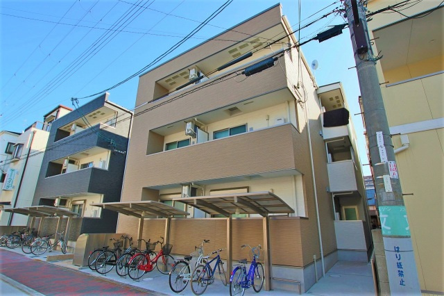 フジパレス城東諏訪Ⅶ番館の外観