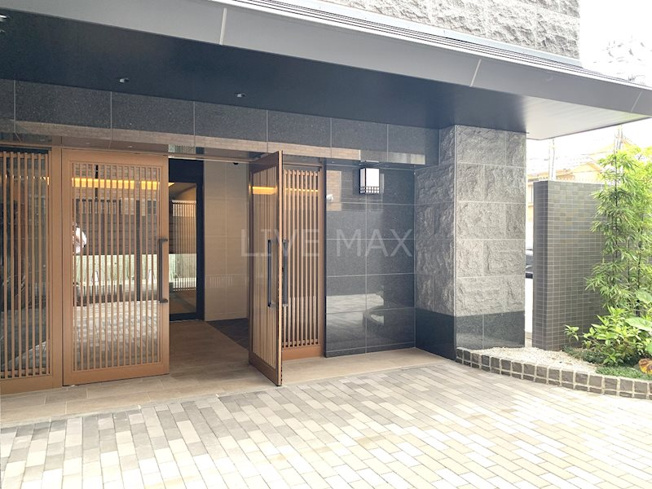 【エントランス】プレサンスTHE　KYOTO　華苑