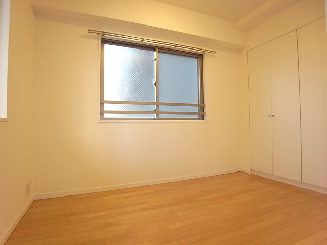 【洋室】ラクラス田町