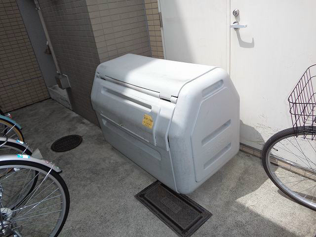 敷地内ゴミ置き場♪ 