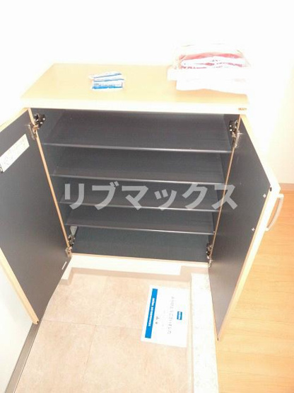 シューズボックス