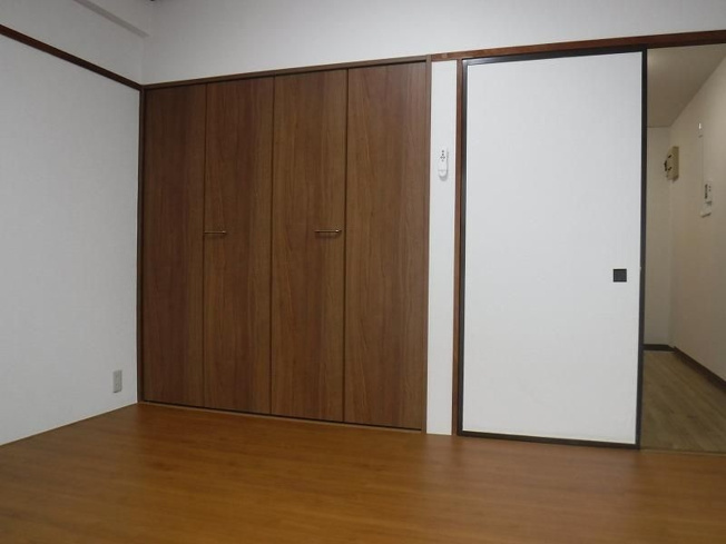 【寝室】プラザ鹿野