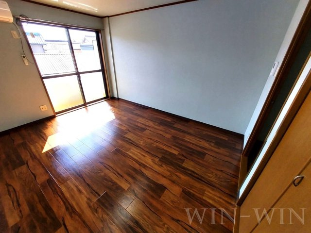 グランデージSuzuranの居間・リビング|イメージ（同建物内別部屋の写真です）