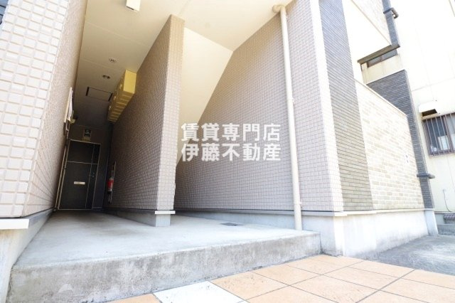 グレイス尼ケ坂のエントランス