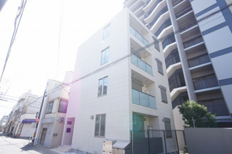 【外観】 | 4階建スクウェアな瀟洒な建物です