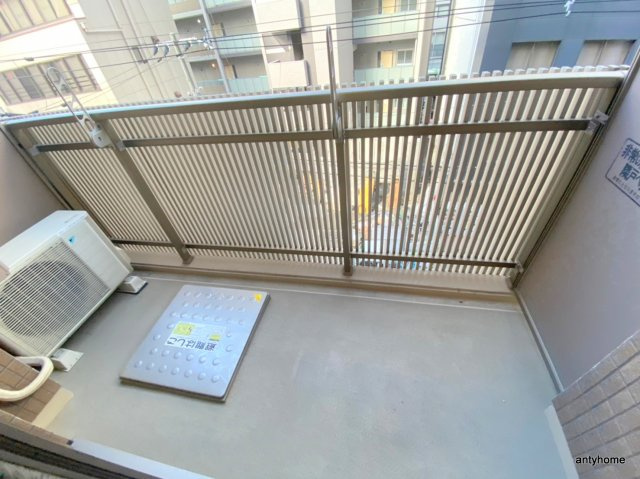 アーバネックス京橋　仲介手数料無料のバルコニー