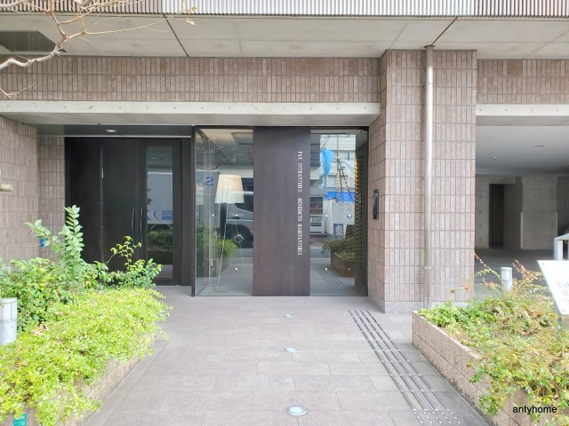 アーバネックス京橋　仲介手数料無料のエントランス