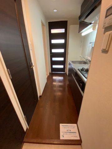 アーバネックス京橋　仲介手数料無料の玄関