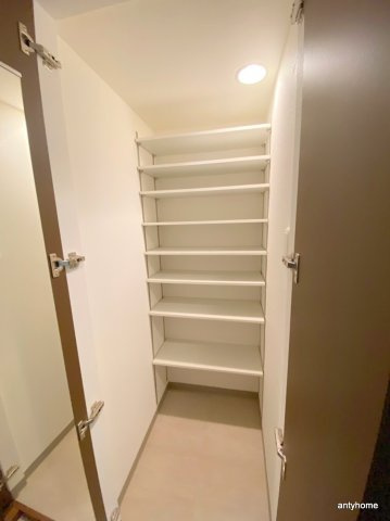 アーバネックス京橋　仲介手数料無料の収納