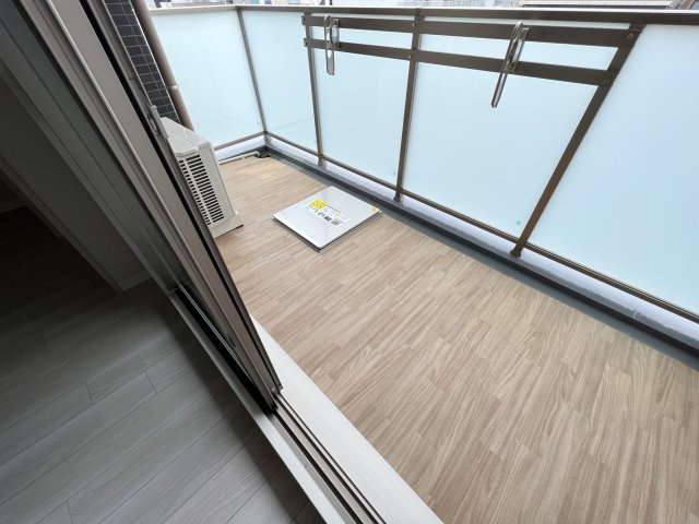 エスグランデ難波グランツ(旧:ミラージュパレス難波グランツ)のバルコニー