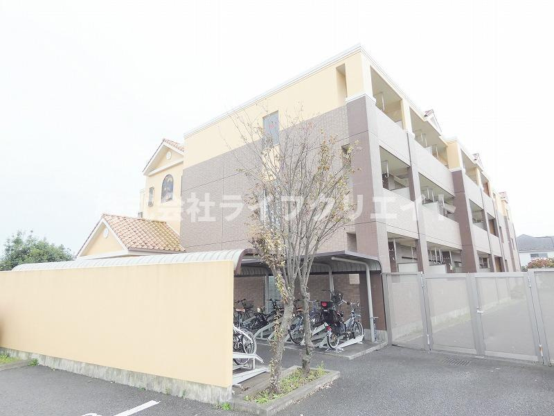 サンモールMARUHARAの外観