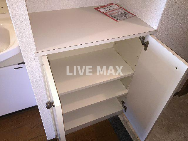 シューズボックス