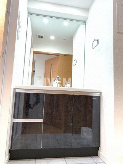 【玄関】リーガル京都二条城北 