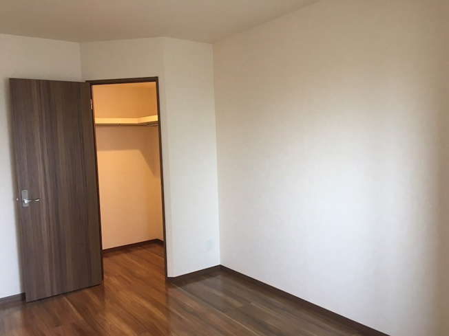 【寝室】