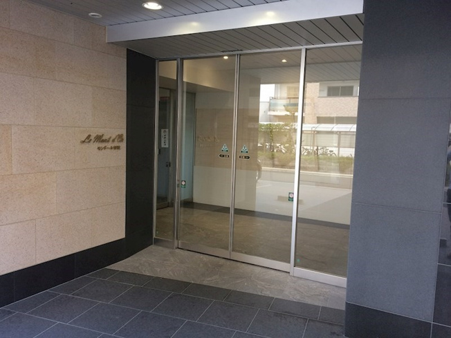 【エントランス】モンドール西院