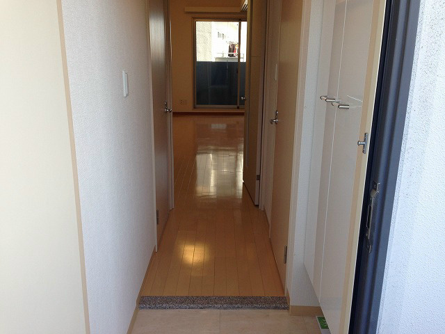 【玄関】アーバンフラッツ青葉小田原