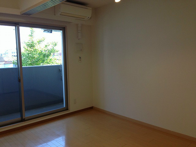 【寝室】アーバンフラッツ青葉小田原