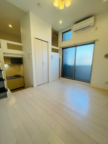 仲介手数料0円！！charme sauleの居間・リビング