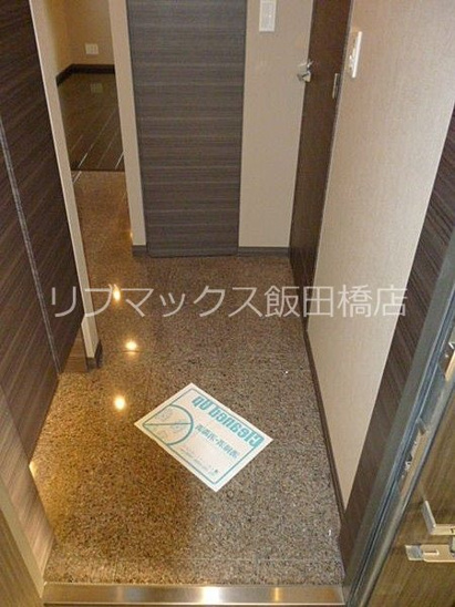 【玄関】チェスターコート御茶ノ水 